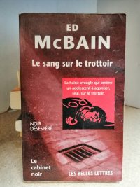 Sang Sur Le Trottoir