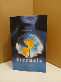 Eternels, 2.Lune Bleue.