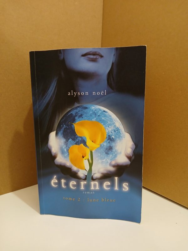 Eternels, 2.Lune Bleue.