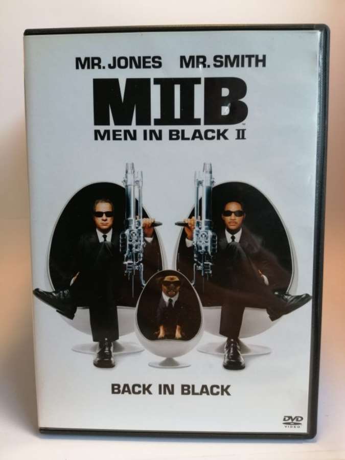 Men in Black II (2002)