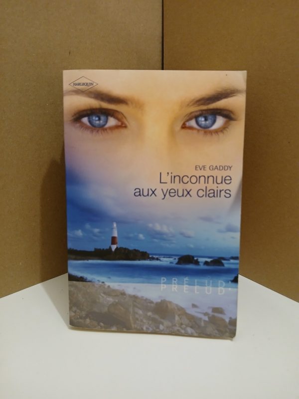 L'inconnue aux yeux clairs