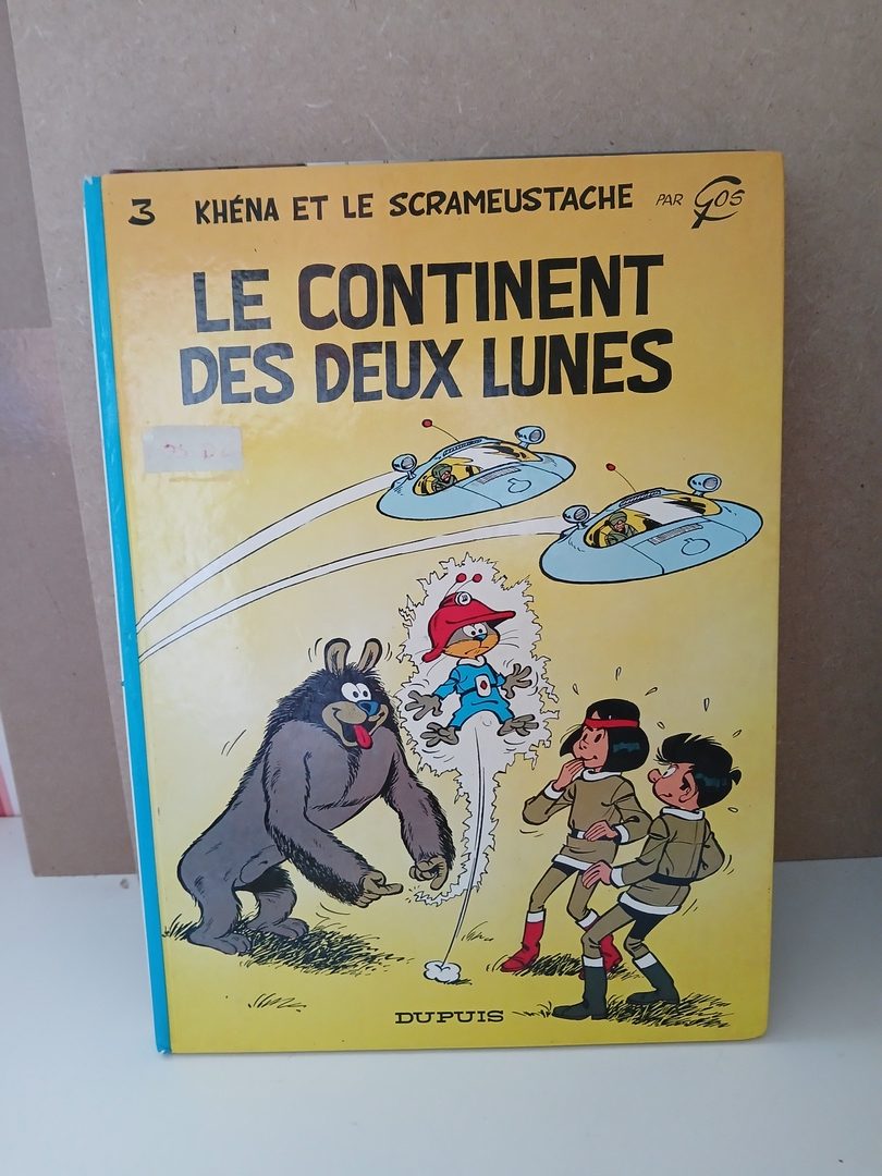 Le Scrameustache,3 : Le continent des deux lunes (1976)