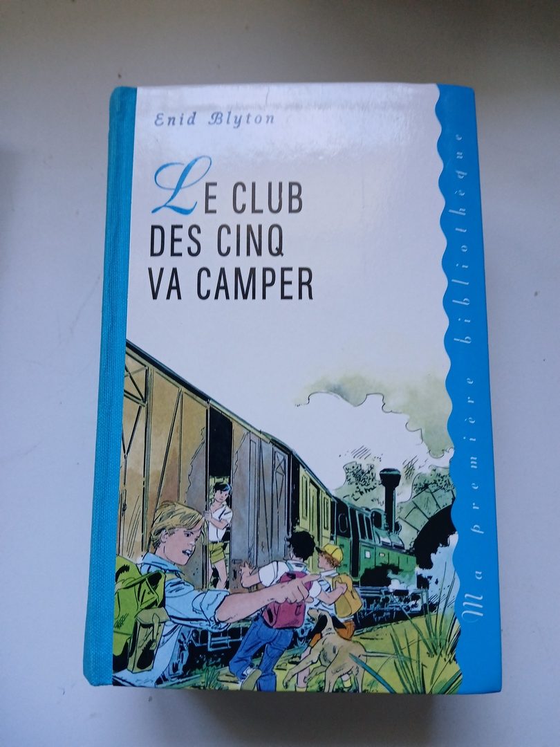 Le club des cinq va camper