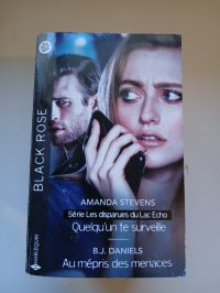 Quelqu'un te surveille - Au mépris des menaces