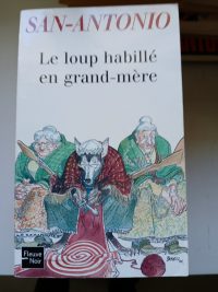 Le loup habillé en grand-mère