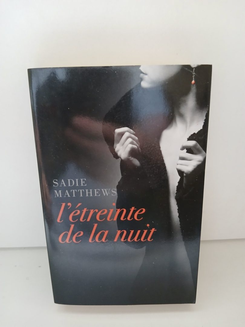 L'Étreinte De La Nuit
