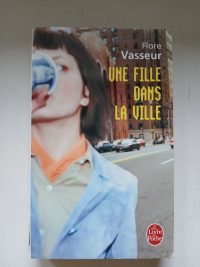 Une Fille Dans La Ville